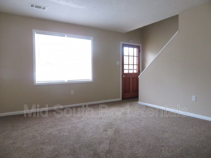 1236 Chickamauga Ave - Photo 3 of 8