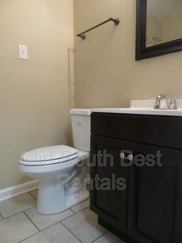 1236 Chickamauga Ave - Photo 5 of 8