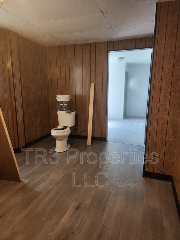 117 Middle Ave #1 - Photo 3 of 24