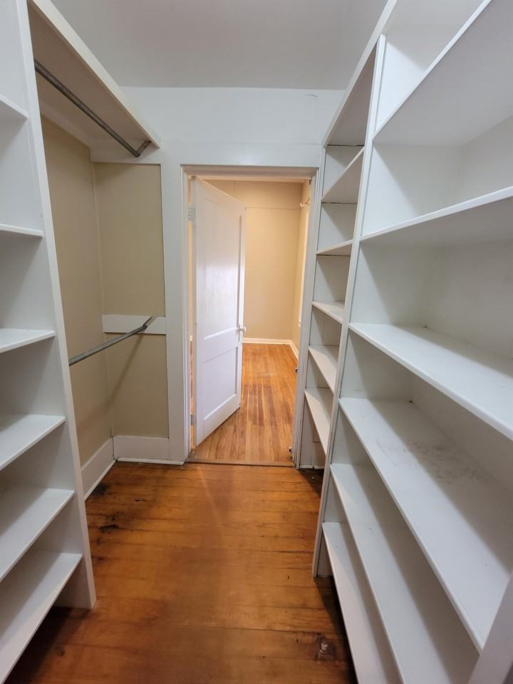 3806 N State St - Photo 3 of 11