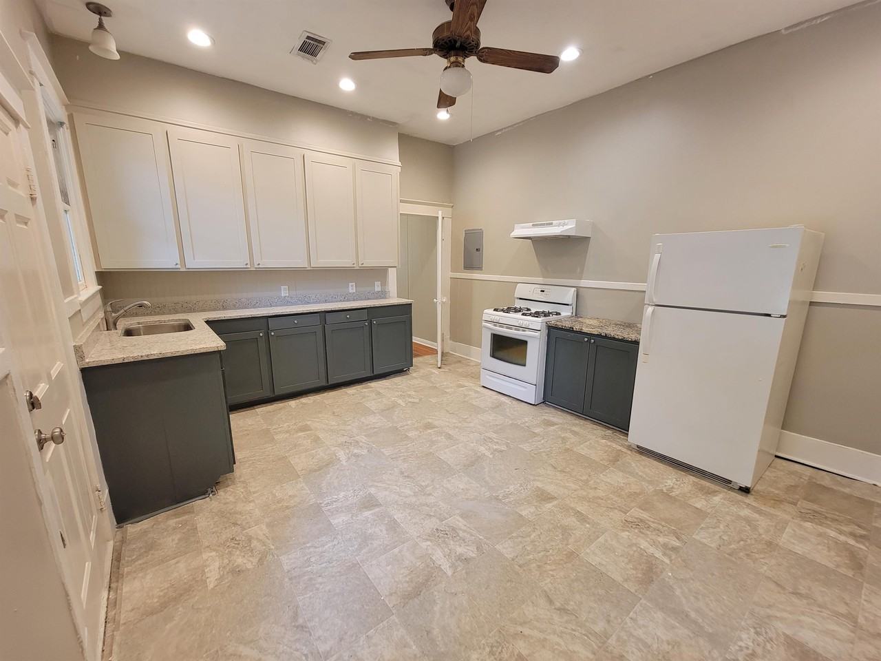 3806 N State St - Photo 7 of 11