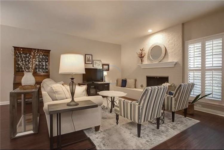 3005 Tanglewood Park W #3005 - Photo 3 of 8