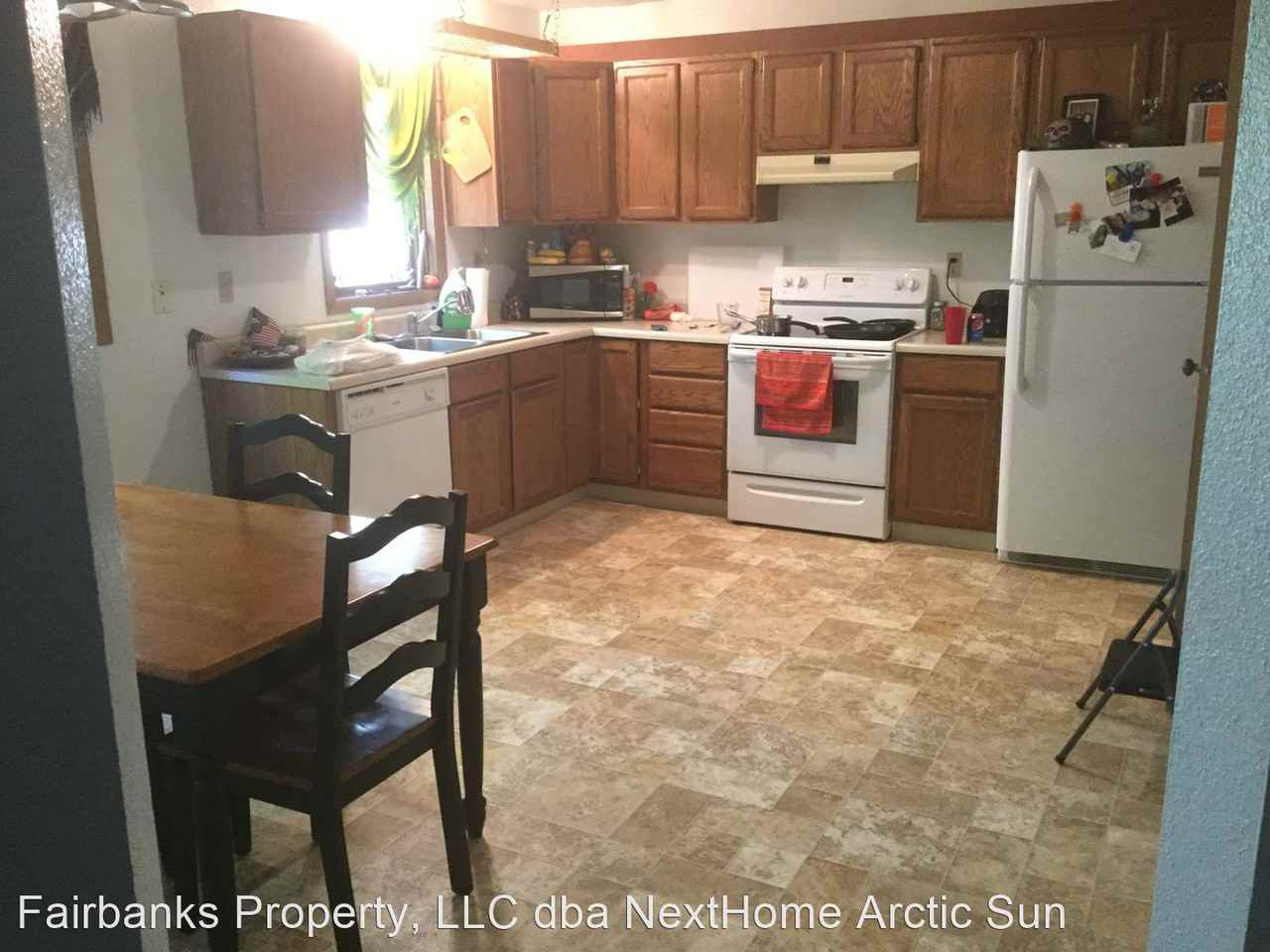 3472 Biathalon Ave - Photo 3 of 11