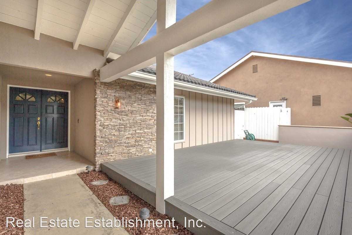 24425 Corta Cresta Dr - Photo 3 of 31