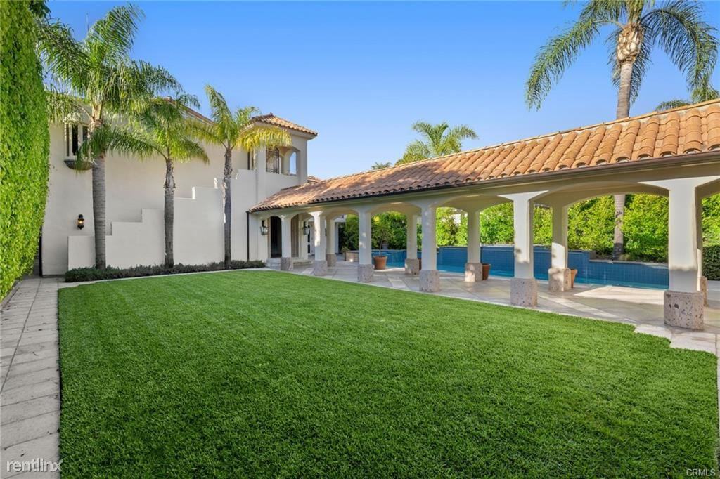 2102 E Balboa Blvd - Photo 2 of 8