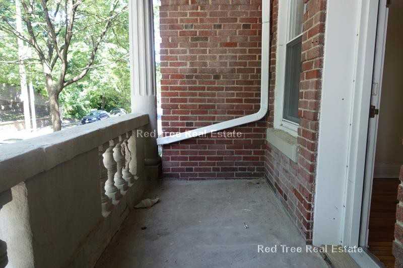 9 Egremont Rd #1 - Photo 3 of 6