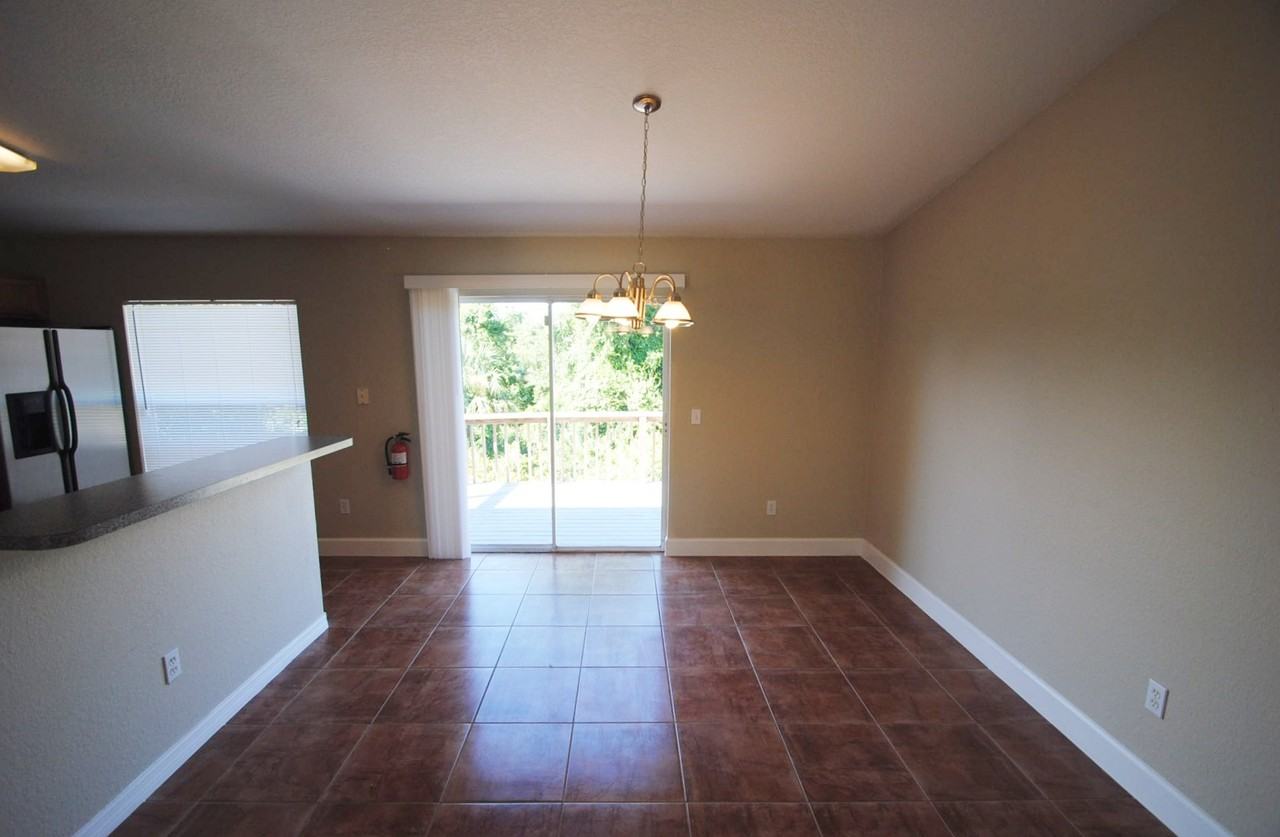 3974 Tangle Dr - Photo 3 of 7