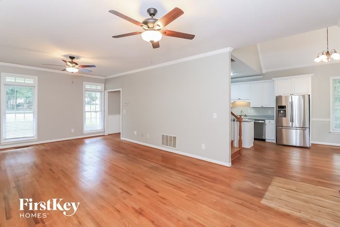 125 Asbury Way - Photo 3 of 15