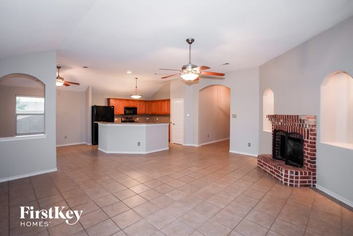6741 Chalk River Dr - Photo 3 of 14