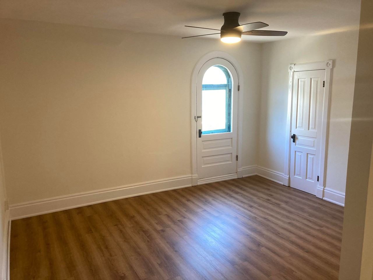 15 Hilda Place #B - Photo 2 of 10