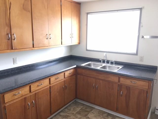 1004 N Main St #1004NMAIN - Photo 5 of 12