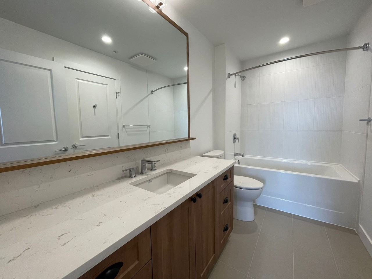 20487 65 Avenue - Photo 6 of 13