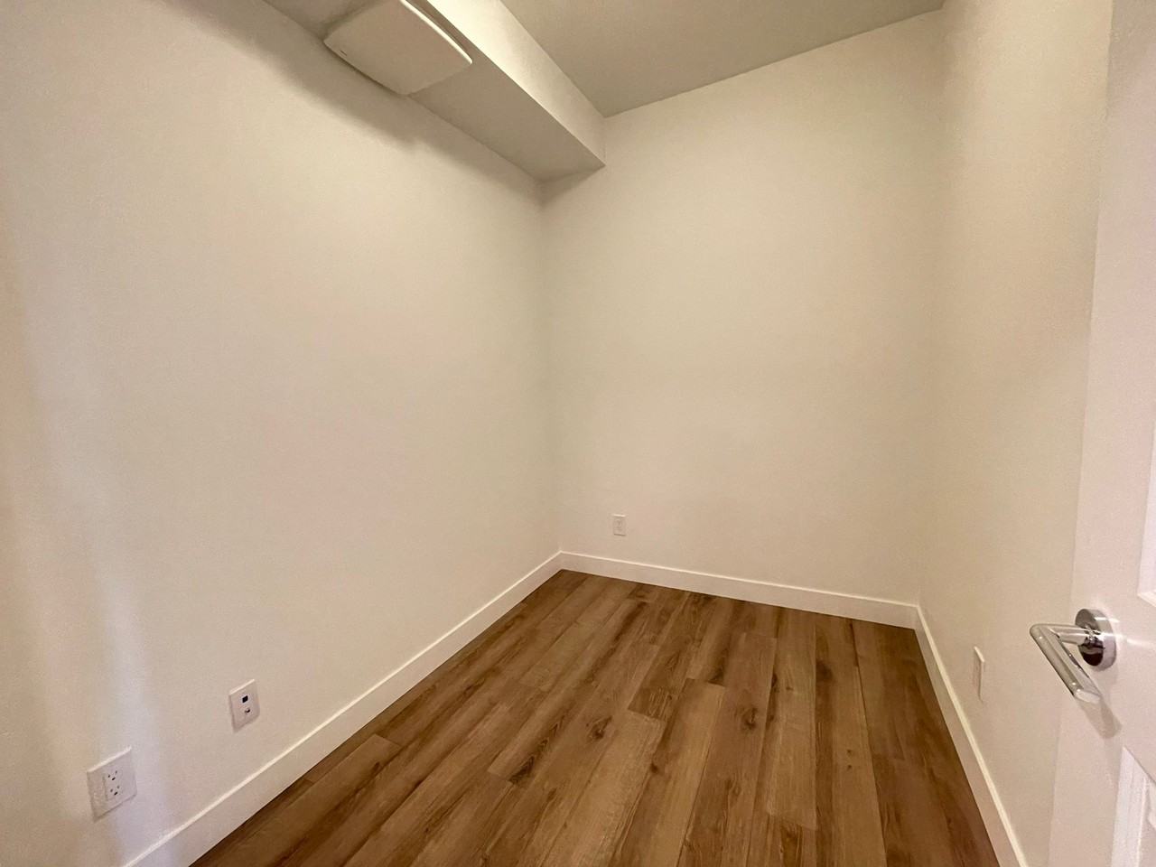 20487 65 Avenue - Photo 7 of 13