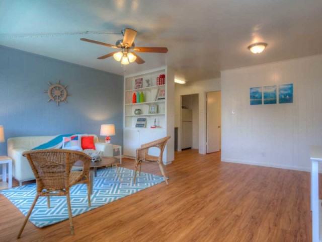 Speedway 38 - Photo 5 of 9