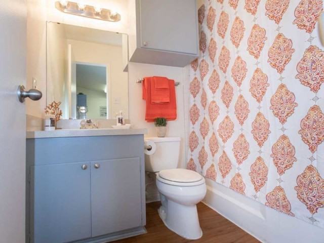 Speedway 38 - Photo 7 of 9