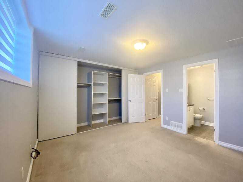 540 Lakeridge Dr - Photo 2 of 15