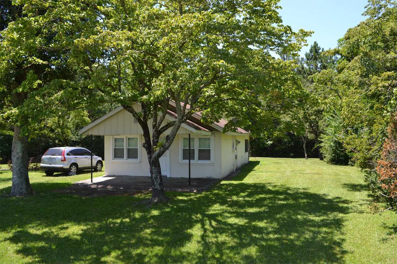 11948 Peacock Rd - Photo 2 of 26