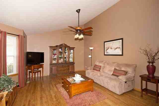 25431 S Yellow Pine Dr - Photo 2 of 17