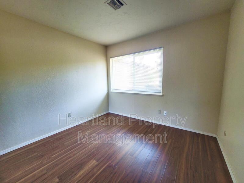 11303 Matinal Cir - Photo 7 of 13