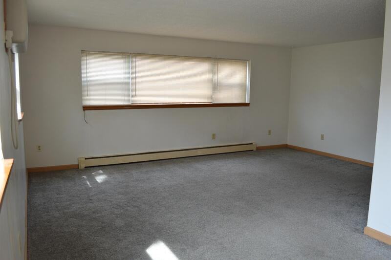 106 77th Way Ne - Photo 3 of 19