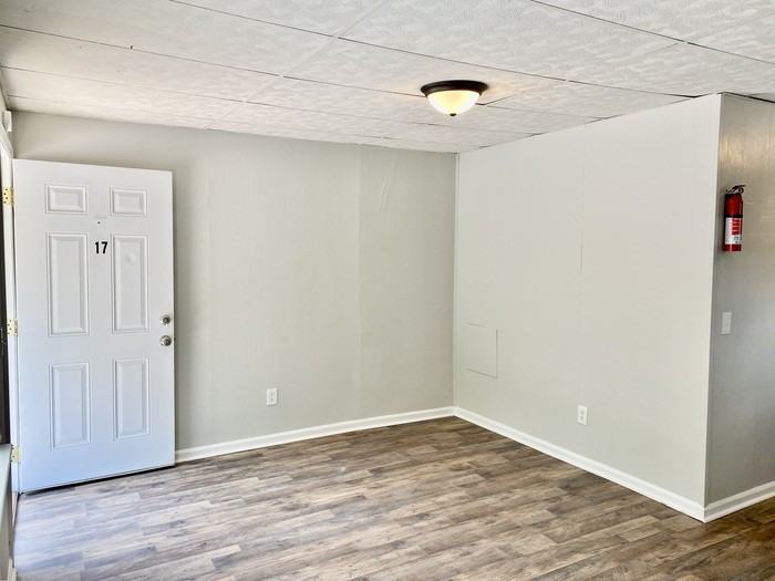 17 S Cedar Ln #17 - Photo 2 of 9