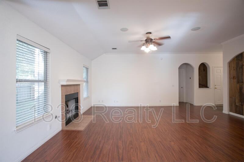 16910 Tortoise St - Photo 3 of 40