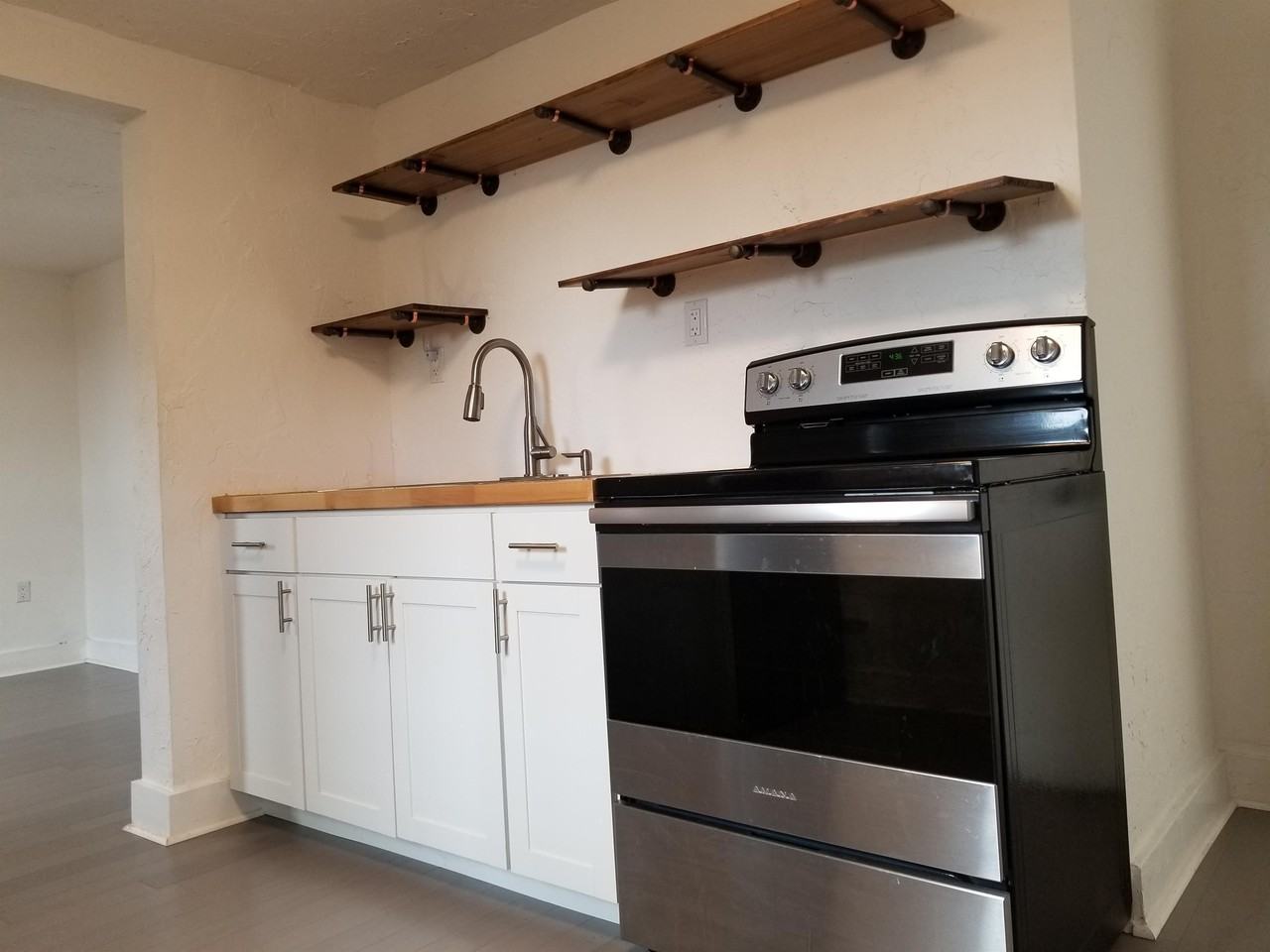 1405 7th Ave N #1 - Photo 4 of 9