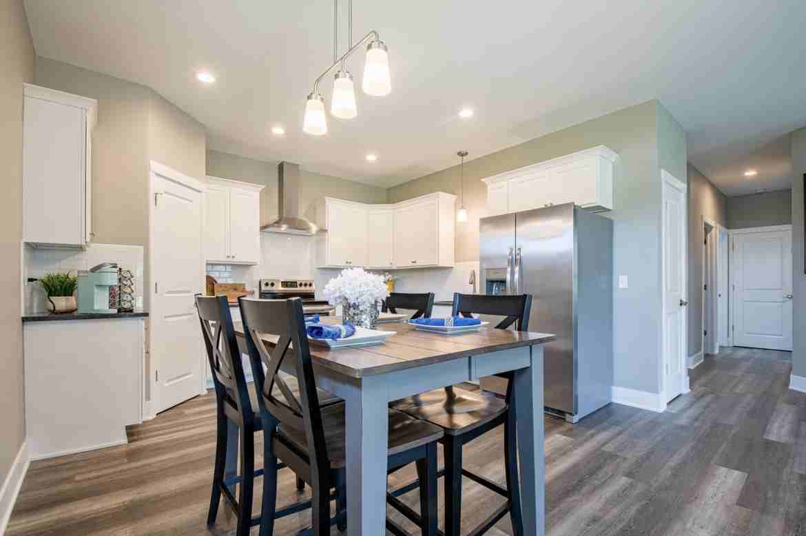 67 Percy Dr #1 - Photo 7 of 26