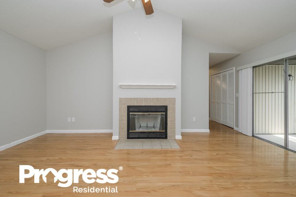 7016 Drury St - Photo 3 of 16