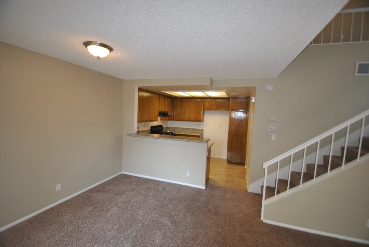 13315 Meyer Rd - Photo 3 of 10