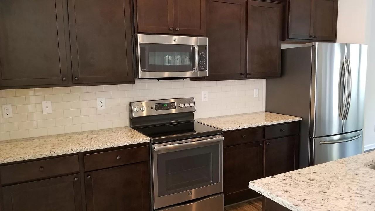 8535 Sharonbrook Dr - Photo 3 of 50