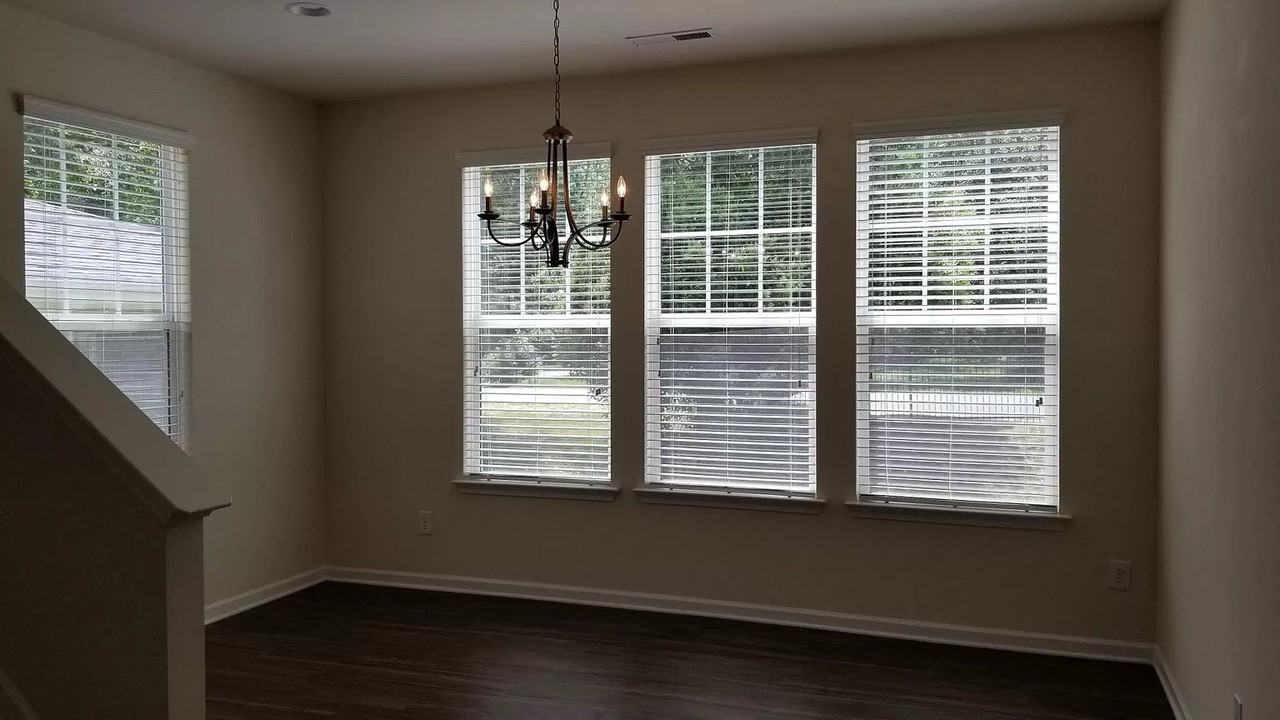 8535 Sharonbrook Dr - Photo 6 of 50