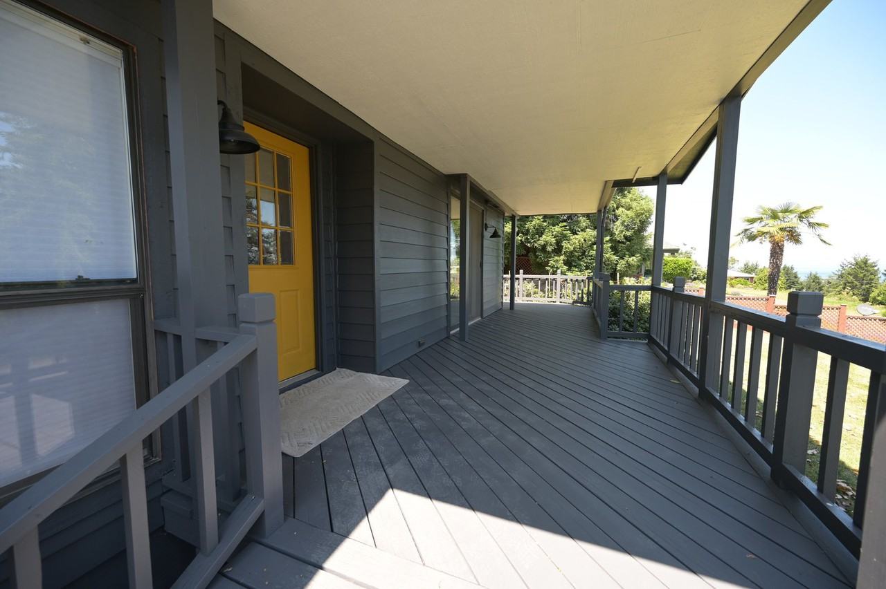 410 Discovery Way - Photo 2 of 28