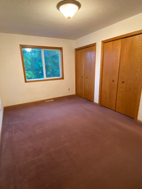 2415 319th Lane Northeast - Photo 7 of 16