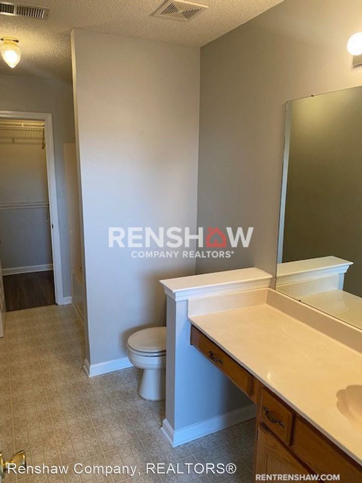 6857 Century Oaks Dr - Photo 3 of 9