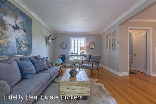 600 Nw 37th St - Photo 3 of 20