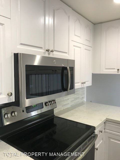 4926 Poplar Ter - Photo 3 of 14