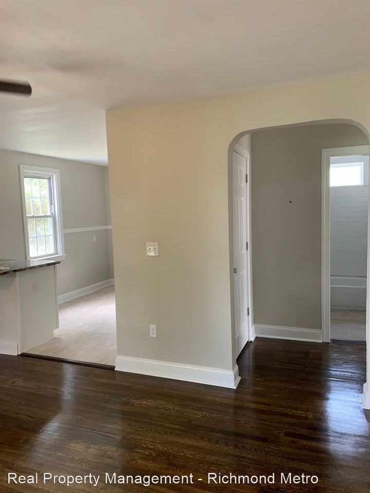 4605 Eastover Ave - Photo 3 of 16