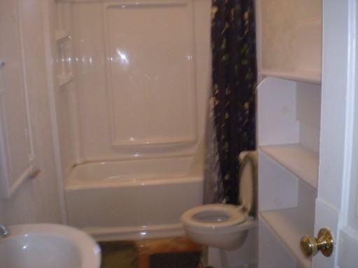 426 Champlain St - Photo 2 of 11