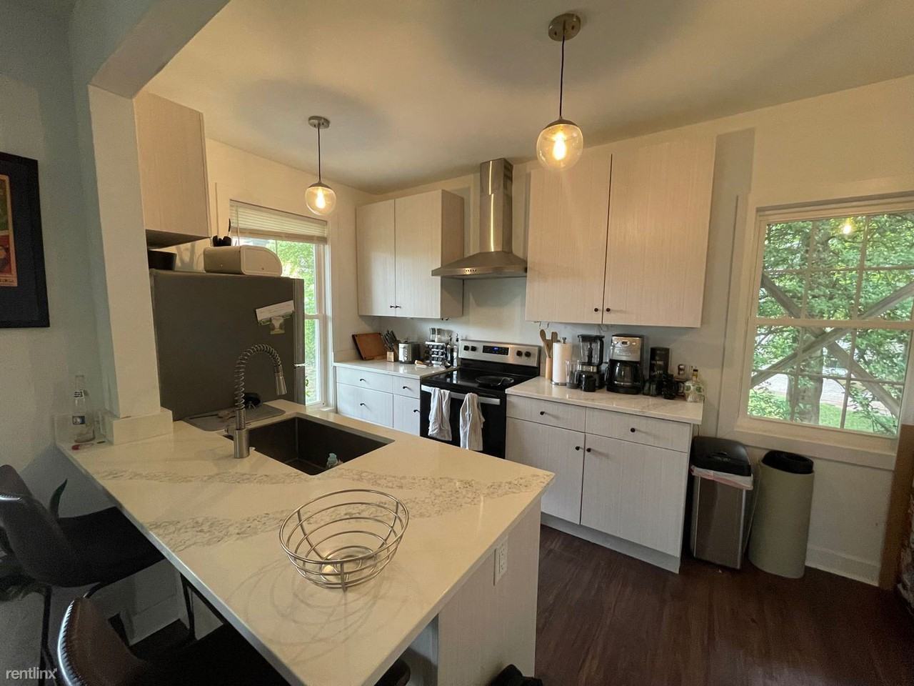 705 Maple Street - Photo 3 of 7