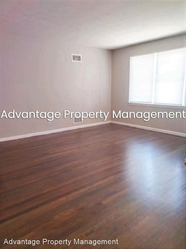 3069 Christine Rd - Photo 3 of 11