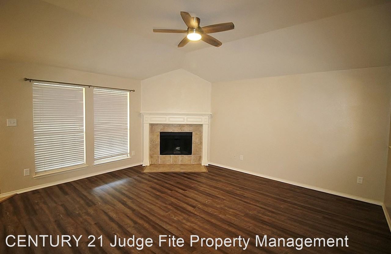 425 Kingfisher Ln - Photo 3 of 11