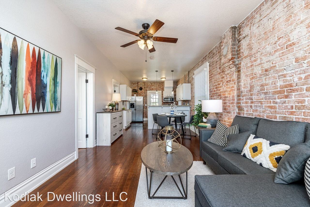 937 W Ellsworth Ave - Photo 2 of 27