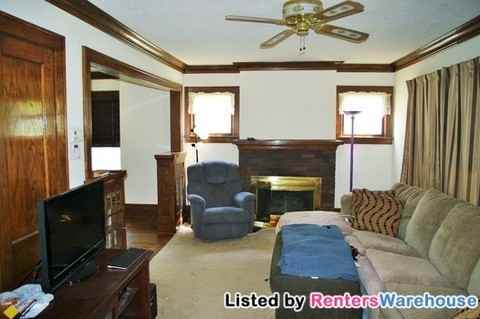 109 4th Ave S - Photo 2 of 12