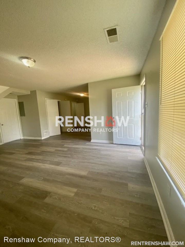 2525 Rozelle St - Photo 3 of 20