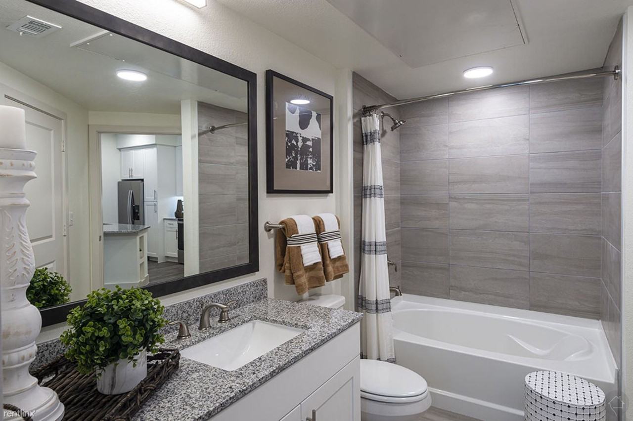 Lakecrest - Photo 3 of 12