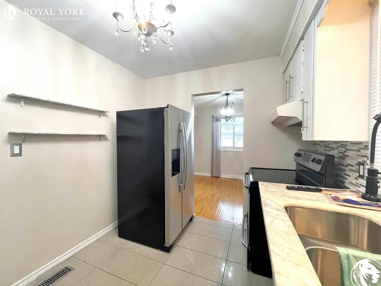 174 Rykert St #2 - Photo 3 of 27