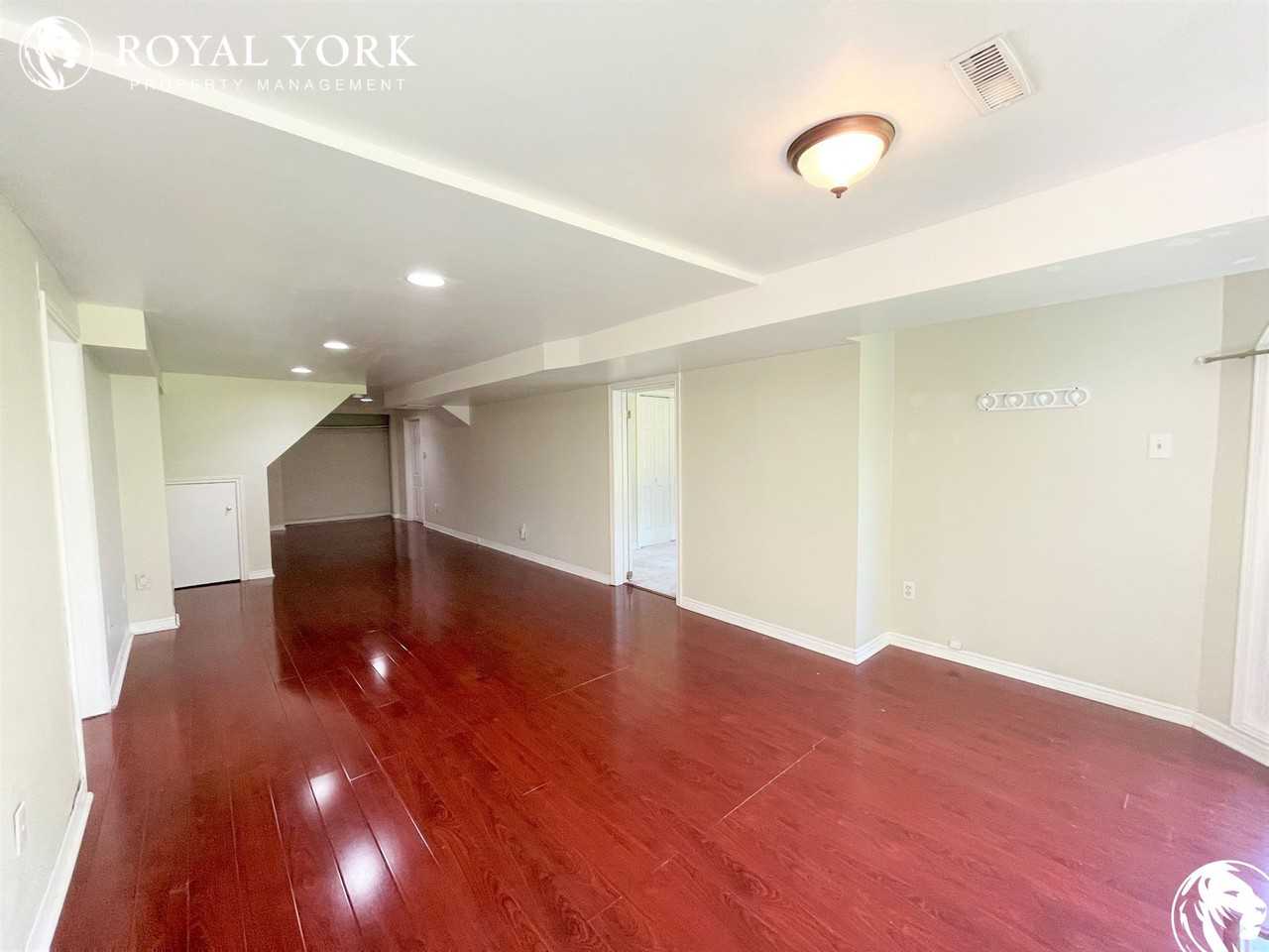 46 Henderson Dr #2 - Photo 3 of 27