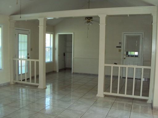 3859 Stratford Cir - Photo 3 of 12