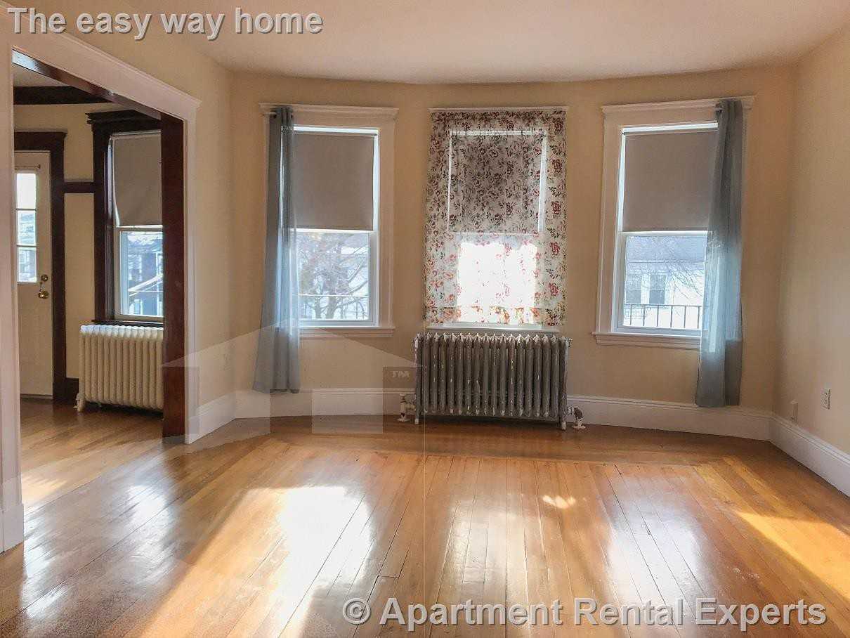 25 Lake St #2 - Photo 4 of 18
